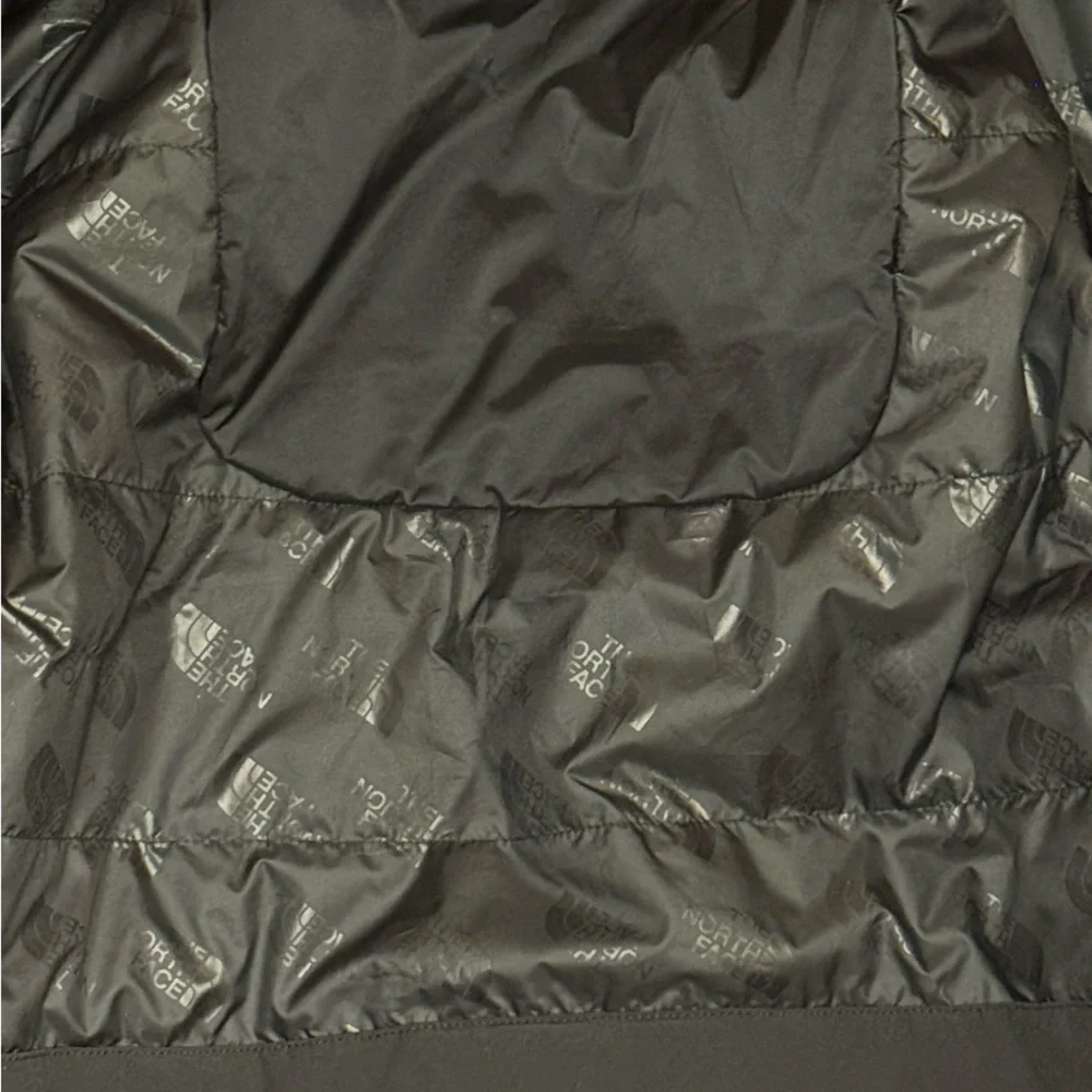 The North Face
Lenado Insulated Jacket - Women's Medium - Picture 8 of 11